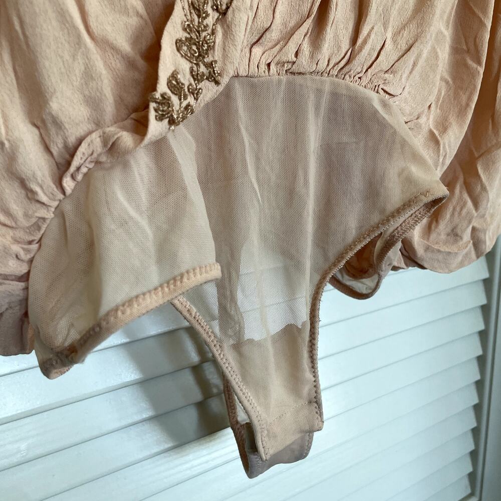 Free People Pretty in Peach Summer Lover Beaded Embroidery Wrap Bodysuit Small - Picture 9 of 14